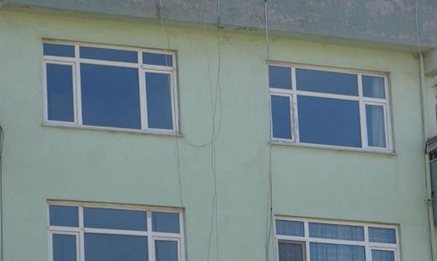1 Yaşındaki Küçük Bebek Pencereden Aşağı Düştü