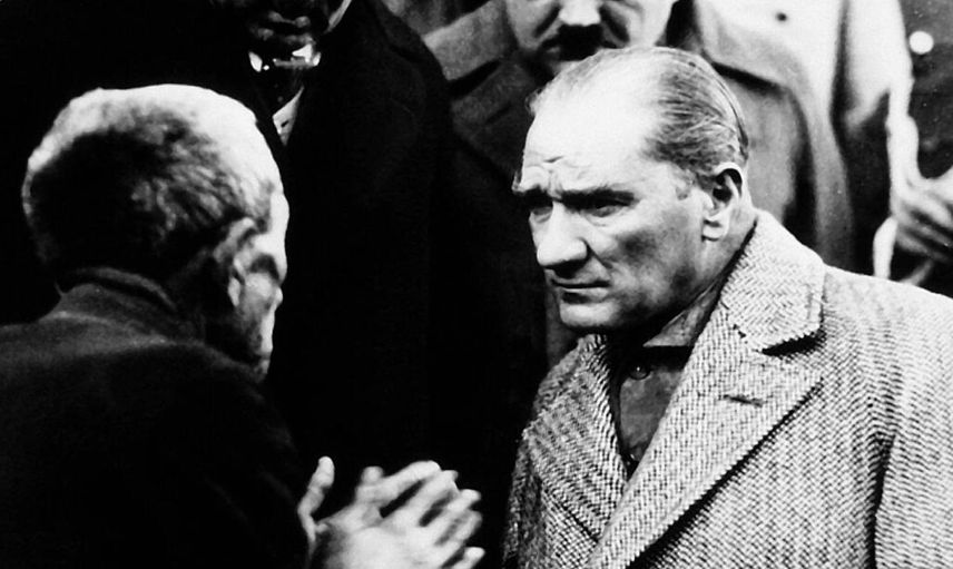 10 Kasım ile ilgili şiirler ve sözler – En güzel ve anlamlı 10 Kasım anma mesajları ve sözleri
