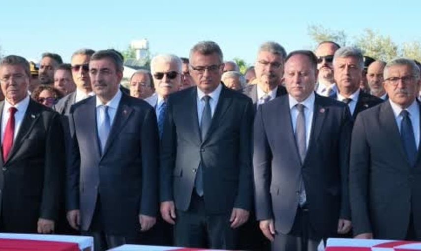 KKTC'de 15 Kıbrıslı Türk şehit devlet töreniyle anıldı
