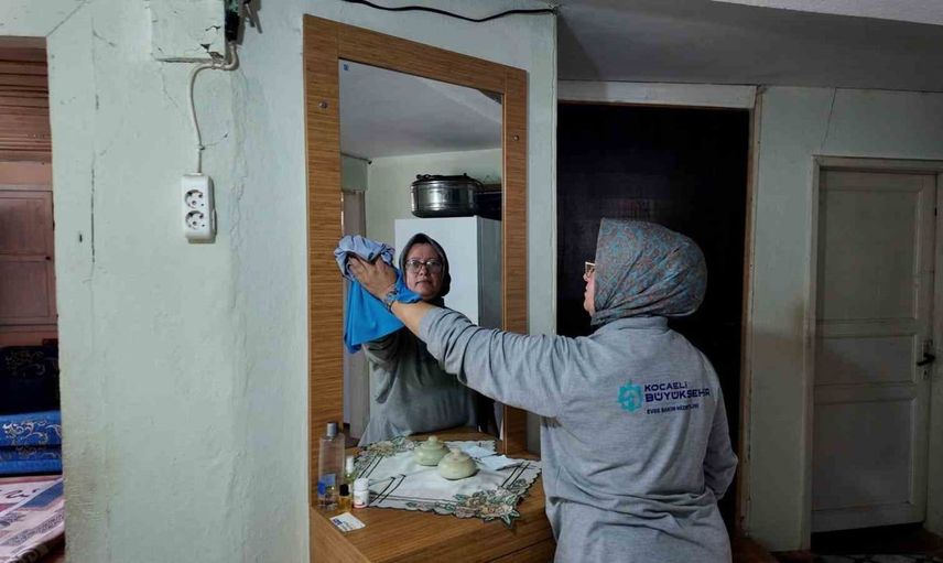 Kocaeli'de evde bakım desteği ile 8 bin haneye ulaşım sağlandı