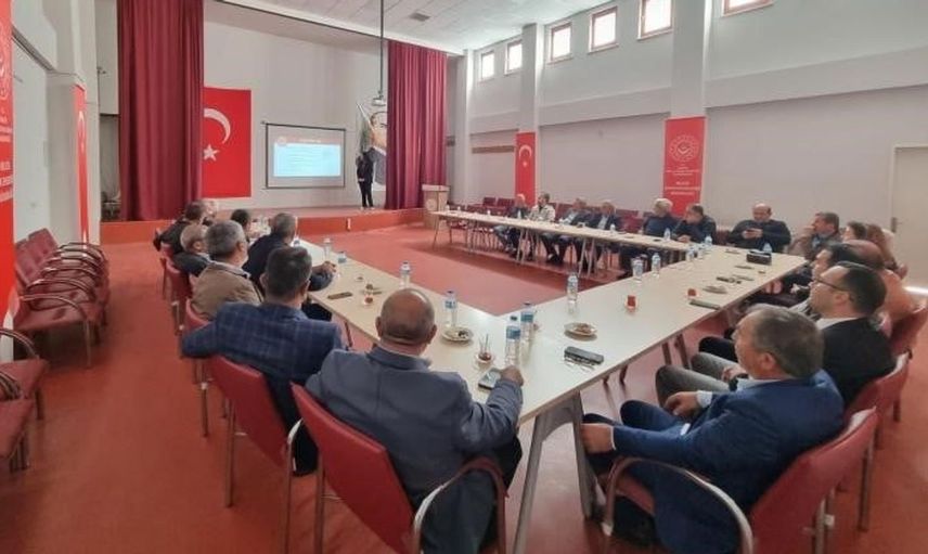 Bilecik’te muhtarlara kadına yönelik şiddetle mücadele eğitimi verildi