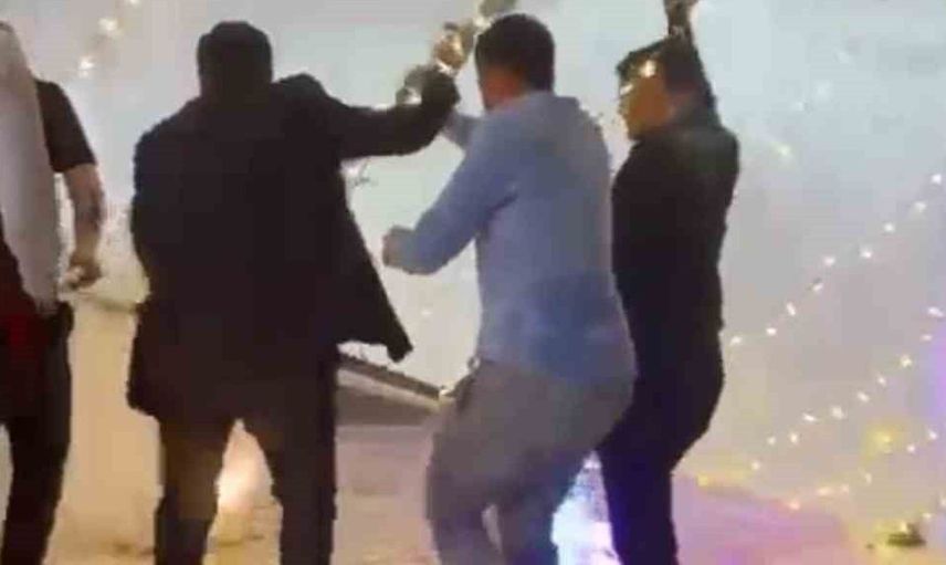 Samsun'da düğün töreninde tentenin devrilmesi sonrası eğlence devam etti