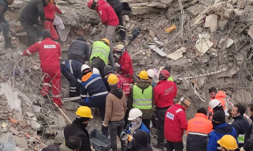 106’ncı saatte gelen mucize: Adıyaman’da 27 yaşındaki genç sağ olarak enkazdan çıkarıldı