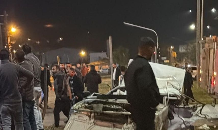 Van'da yakıt tankeri ve otomobil çarpıştı: bir kişi hayatını kaybetti