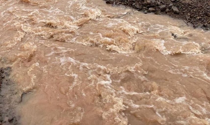 Sakarya’da sel felaketi: 80 yaşındaki adam merdivenle kurtarıldı