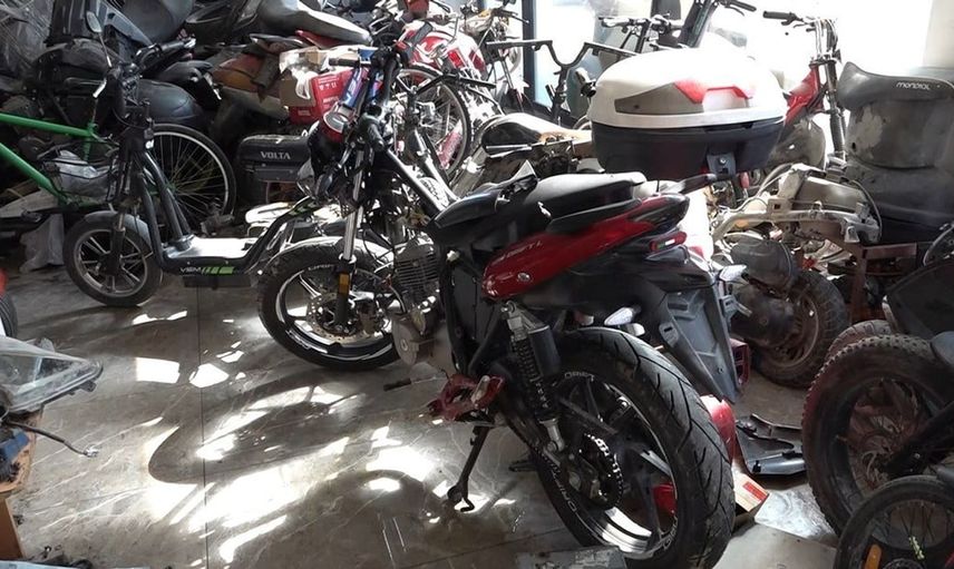 Eskişehir'de çalınan motosiklet tamirciyi zor durumda bıraktı