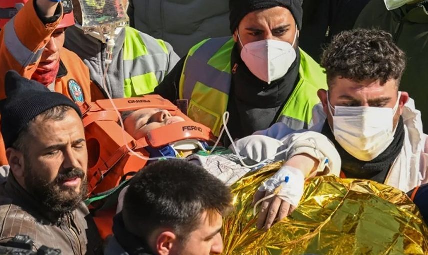 11 gün, 248 saat sonra enkaz altından kurtulan Aleyna’nın doktorundan ilk açıklama