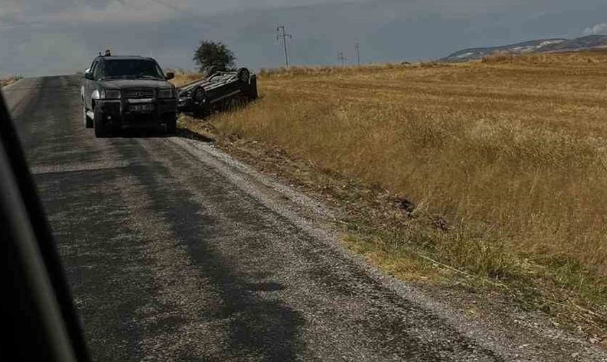 Eskişehir'de direksiyon hakimiyetini kaybeden otomobil takla attı