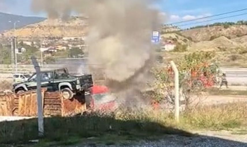 Tosya'da park halindeki tanker alev aldı: Yangın anında büyümeden kontrol altına alındı