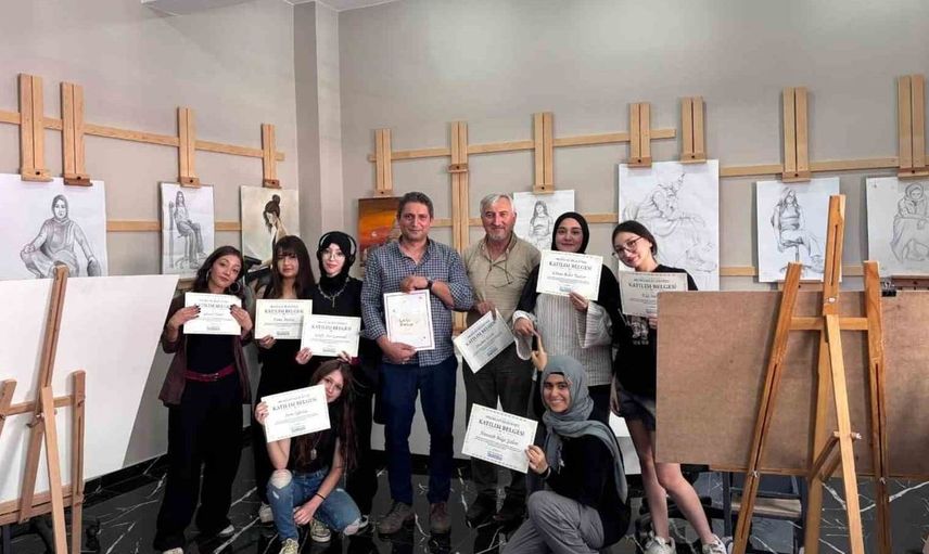 Melikgazi'nin sanat destek programı genç yetenekleri başarıya taşımada etkili oldu