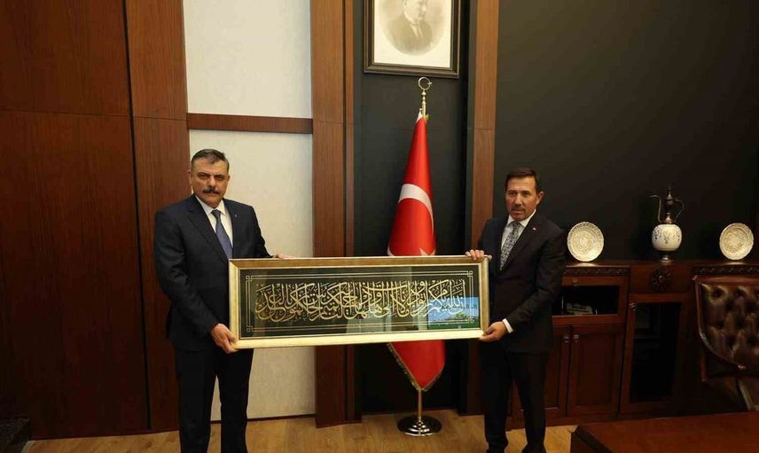 Karatay Belediyesi'nin vizyonu İçişleri Bakanı Çiftçi ile görüşüldü