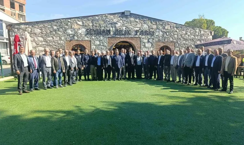 Selendi’de muhtarlar günü dayanışma ve hizmetle kutlandı