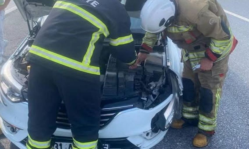 Erzin-Dörtyol otoyolunda meydana gelen trafik kazasında 1 kişi yaralandı