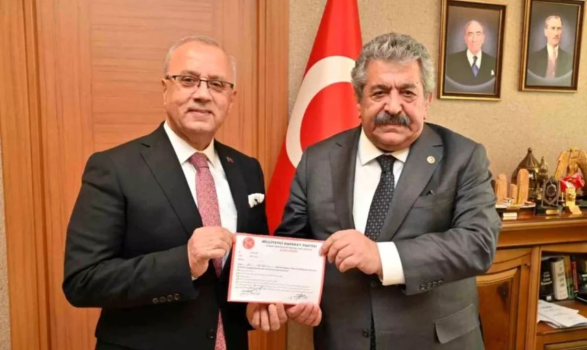 Eski başkan hakkında suç duyurusunda bulundu!