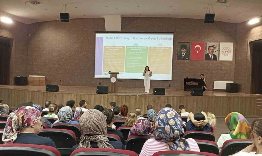 Bağımlılıkla mücadele eğitimleri eskişehir'de etkinlik kazanıyor