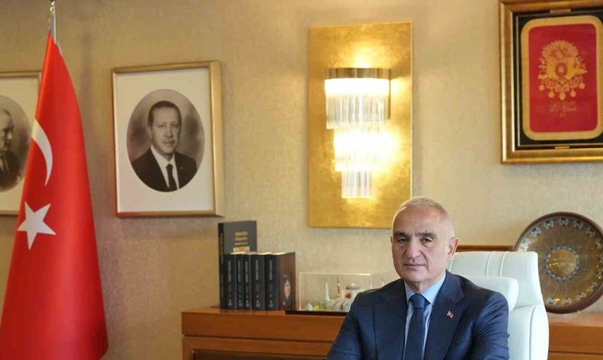 Bakan Ersoy: Tralleis’te 2 bin yıllık antik havuzu gün yüzüne çıkardık
