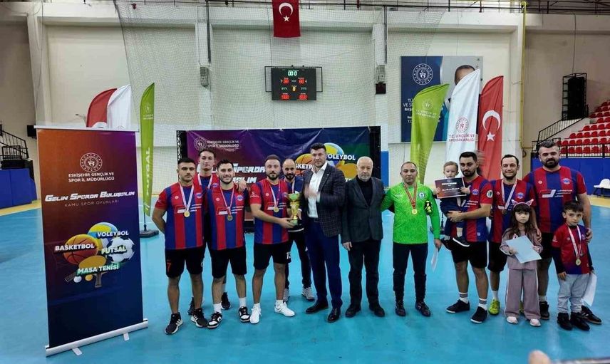 Eskişehir'de Kamu Spor Oyunları futsal müsabakaları sonuçlandı