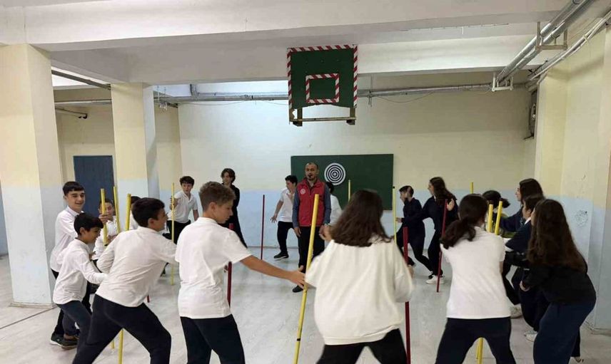 Düzce’de gençler yeni projelerle buluşuyor: Okullar merkezimde