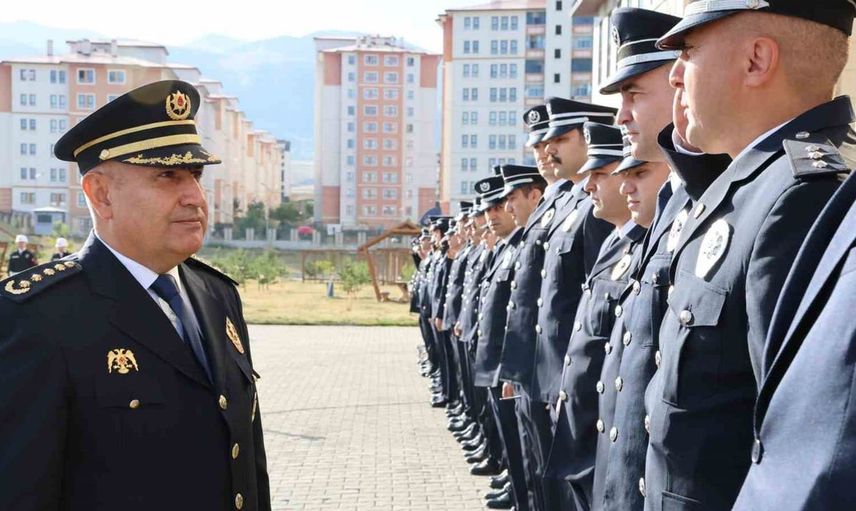 Erzurum’un yeni emniyet müdürü Mahmut Ay’dan huzur mesajı