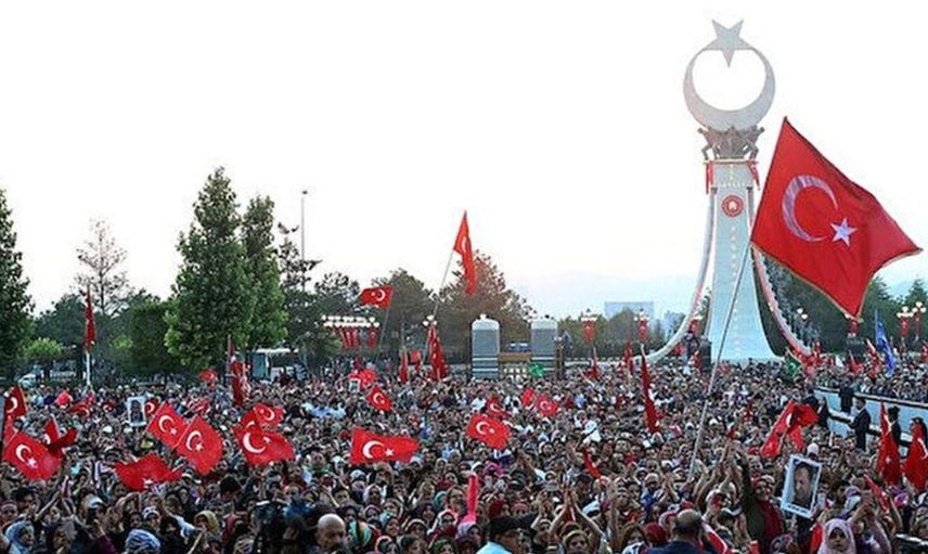 15 Temmuz Demokrasi Bayramı resmi tatil mi? Bugün mesai var mı?