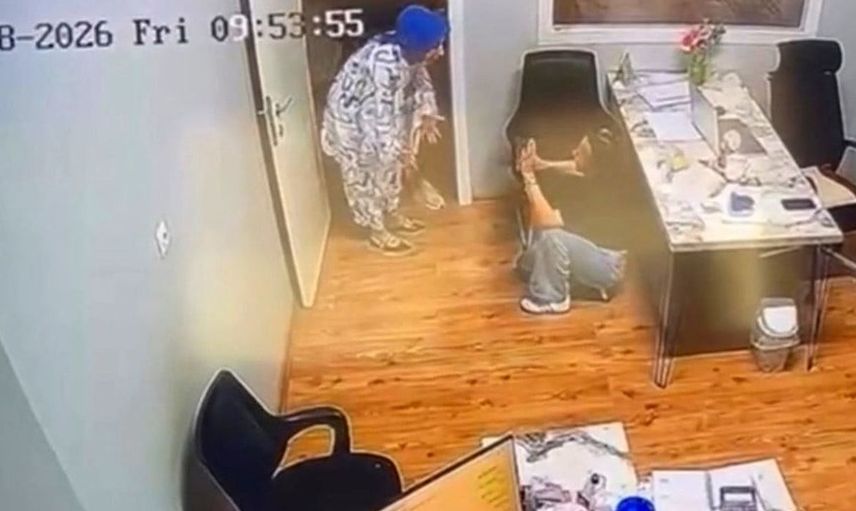 İnegöl'de hayat kurtaran anlar: Kadın çalışana Heimlich manevrası yapıldı