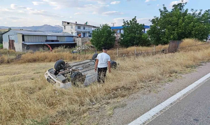 Yalvaç’ta otomobilin şarampole devrilmesi sonucu sürücü yaralandı