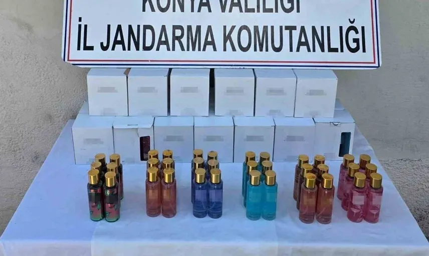 Konya'da jandarma operasyonunda binlerce makaron ve kaçak parfüm ele geçirildi