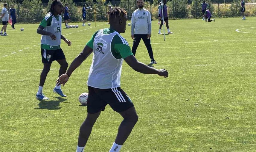 Kocaelispor yeni sezon hazırlıklarına Topuk Yaylası’nda devam ediyor