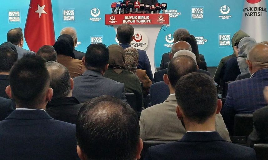 Mustafa Destici: PKK şartsız silah bırakmalı