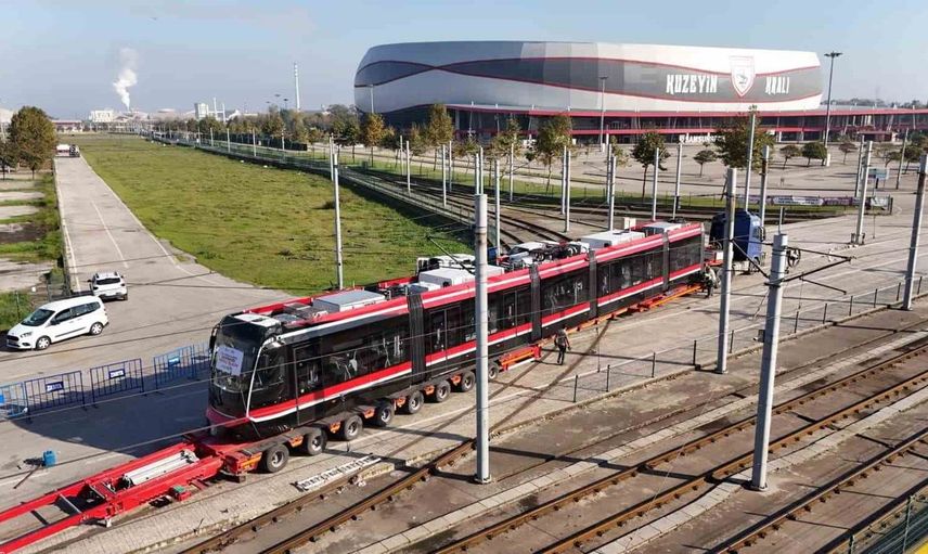 Samsun'a yeni tramvay takviyesi: Dördüncü araç ulaştı