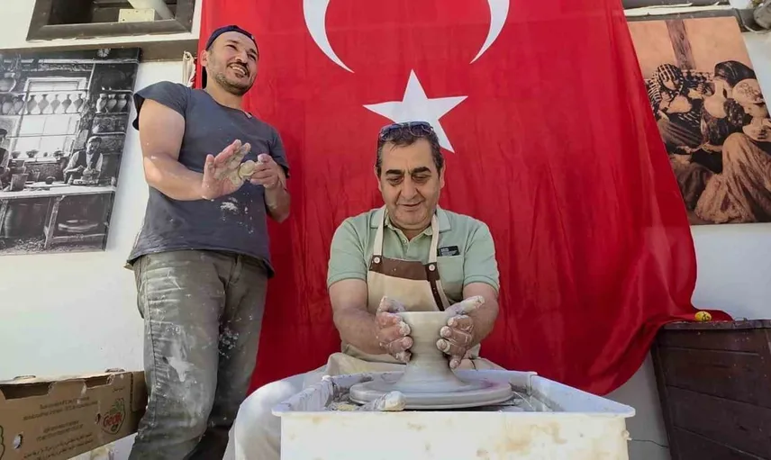 Kütahya'nın Germiyan Sokağı'nda çini sanatı ile buluşma deneyimi