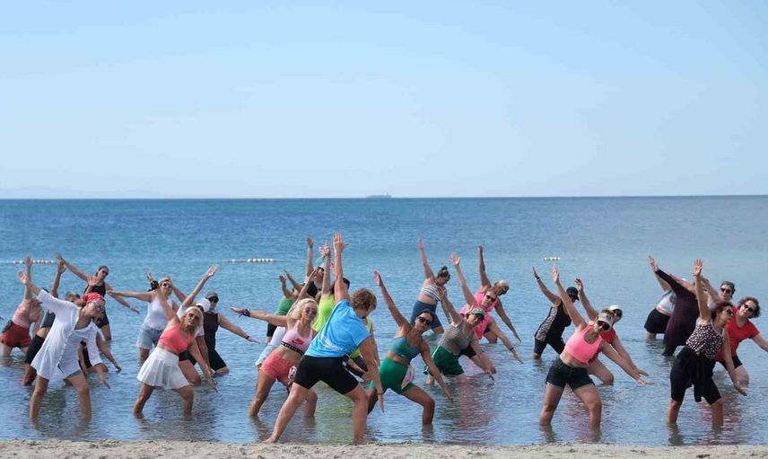 Büyükçekmece’de deniz keyfiyle sporun buluşması