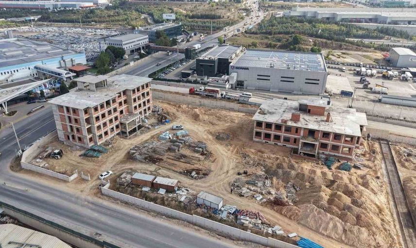 Çayırova'da yeni meslek lisesinin inşaatı tamamlandı: Sıra iç mekan çalışmalarında