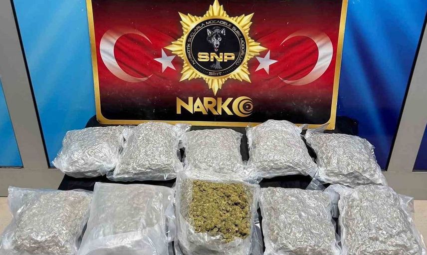 Siirt'te uyuşturucu operasyonu: 5 kilo 600 gram skunk ele geçirildi