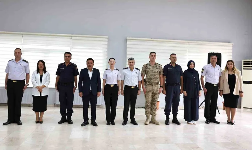 Kayseri valisi terfi eden jandarma personelini kutladı