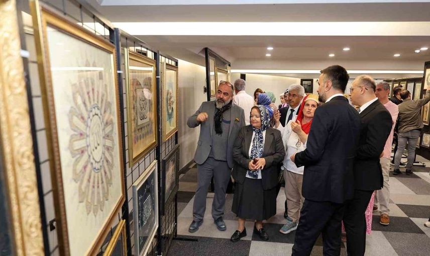 Talas’ta kültür ve sanat buluşması: Tezhip-Hat-Ebru-Yakma eserleri sergisi açıldı