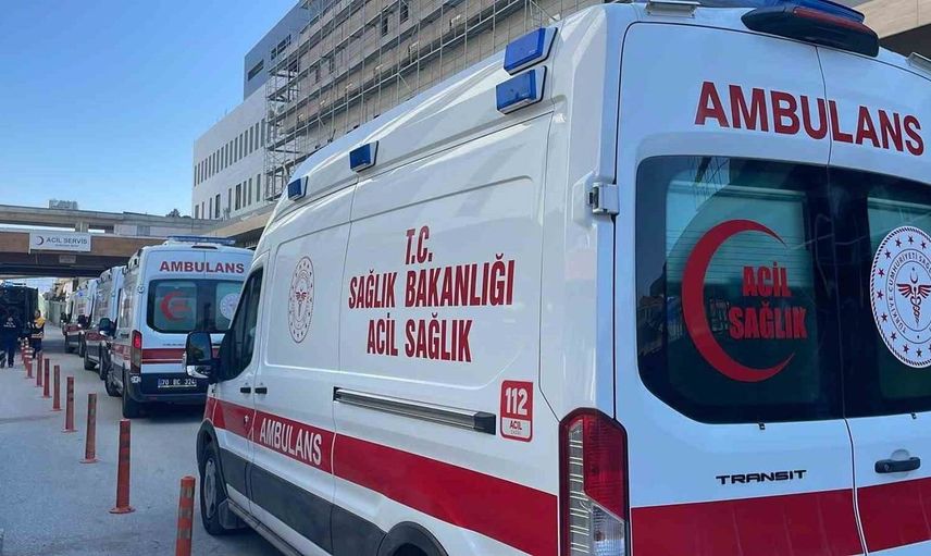Karaman'da zeytin işçilerini taşıyan patpat devrildi, 8 kişi yaralandı