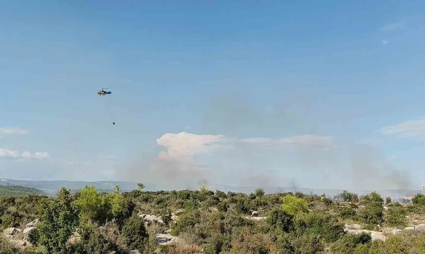 Silifke'de çıkan makilik yangını hızlı müdahale ile söndürüldü