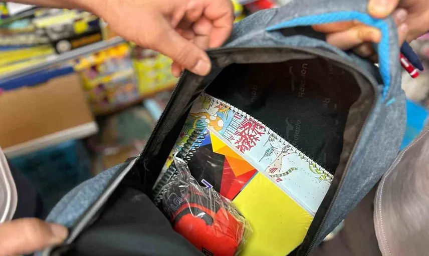 Van'da okul alışverişi telaşı: Kırtasiyelerde hareketlilik baş gösterdi