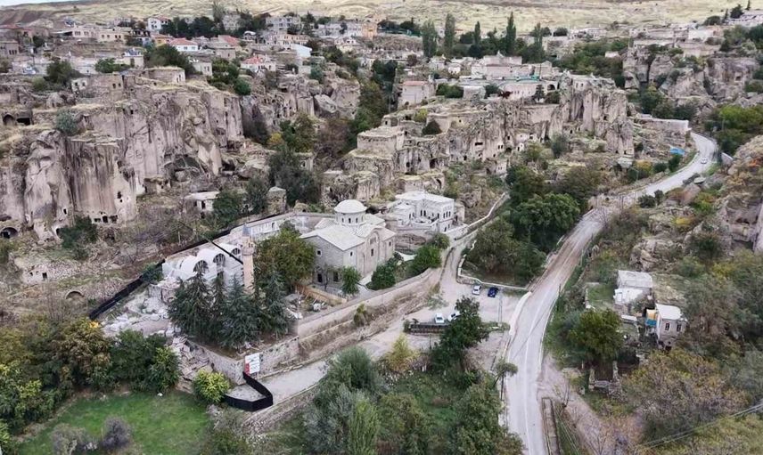 Güzelyurt’taki tarihi güzellikler, düğün fotoğraflarının yeni adresi oldu