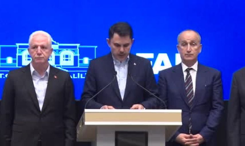 İstanbul'da 83 yılın rekor yağışı: Bakan Kurum'dan açıklamalar