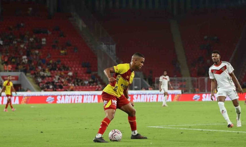 Göztepe'nin forveti Juan, 87 dakikada bir gol atarak takıma katkı sağlıyor