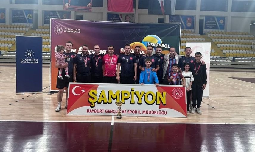 Bayburt'ta kamu spor oyunları futsal il birinciliği sonuçlandı