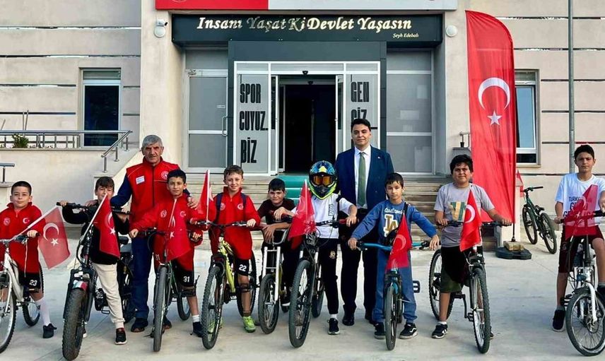 Bilecik'te Cumhuriyet coşkusu bisikletle kutlandı