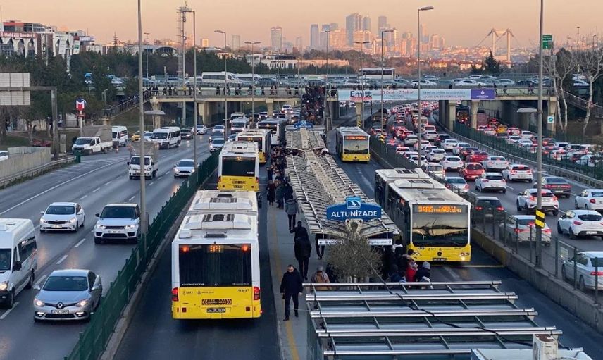 19 Mayıs’ta toplu taşıma ücretsiz olacak mı? Yarın İstanbul, Ankara ve İzmir’de toplu taşıma ücretsiz mi?