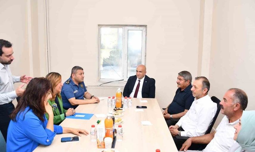 Patnos’ta dijital gençlik merkezi kapılarını açtı