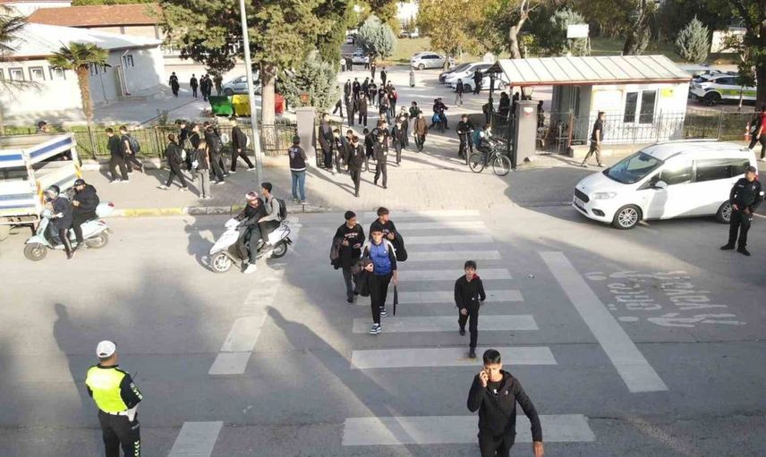 Balıkesir'de öğrencilerin güvenliği için denetimler devam ediyor