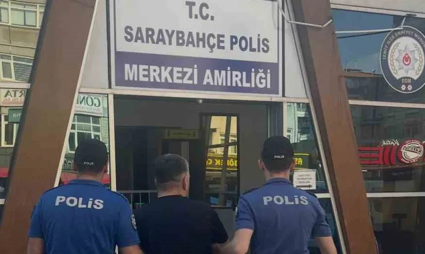 Polisten kaçmaya çalışan iki şüpheliden biri hükümlü çıktı, diğerine büyük ceza kesildi