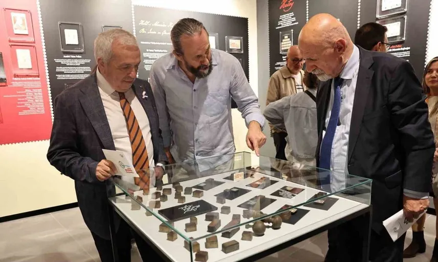 Cumhuriyet bayramında pullarla tarih yolculuğu: Nilüfer'de sergi açıldı