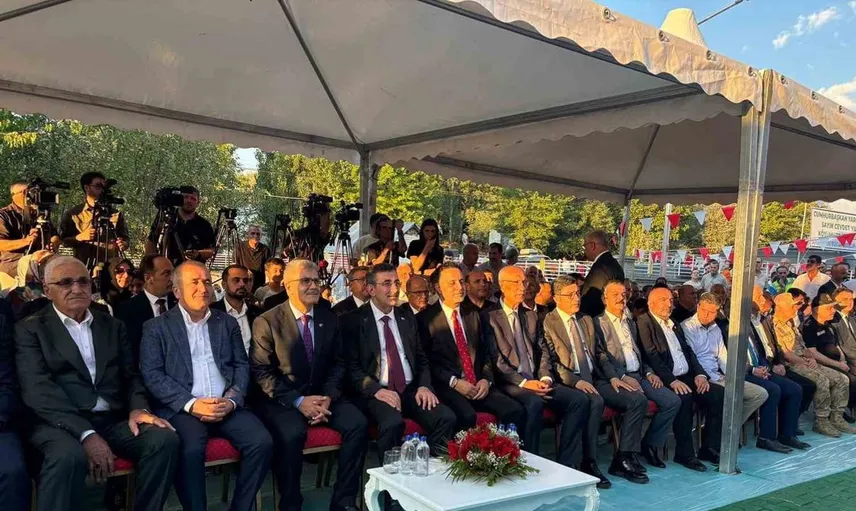 Bingöl'de eğitim yatırımları hız kazanıyor: 222 yeni derslik yolda